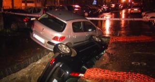 RADET dă vina pe hoţii care au furat panourile de la groapa în care au căzut două maşini