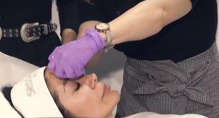 Peeling-ul chimic, beneficii și riscuri. Sfatul specialiştilor