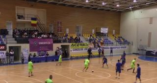 Polițiștii din Brașov au îmbrăcat echipamentul de fotbal și au jucat un meci împotriva deținuților