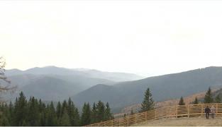 Turiştii din Bucegi, impresionaţi de peisaje