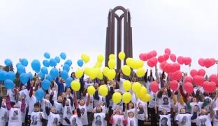 Zeci de copii şi adolescenţi, omagiu pentru marii oameni ai României