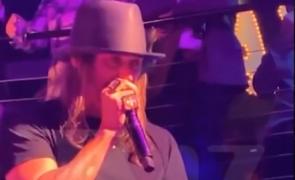 Cântăreţul rap-rock Kid Rock, săltat de poliție de pe scenă