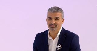 Aurelian Temişan, trei decenii în lumina reflectoarelor. Cum reușește să se împartă între scenă și familie