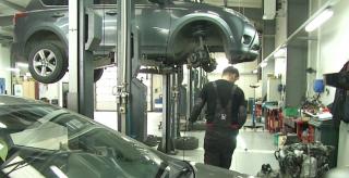 Reguli de aur la volan, pe timpul iernii. Cum ne pregătim mașina pentru sezonul rece