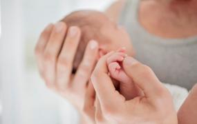 Natalitatea în scădere, mortalitatea în creştere şi exodul masiv lasă România fără locuitori