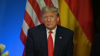 Donald Trump a plecat mai devreme de la Summitul NATO, anulând conferința de presă