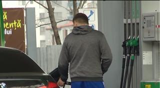 Carburanţi mai ieftini din luna ianuarie, după eliminarea supraaccizei