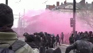 Greva generală din Franţa, împotriva reformei pensiilor, degenerat în violenţe