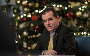 Premierul Ludovic Orban vrea să îngheţe salariile demnitarilor publici