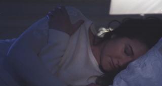 Anxietatea vs. atacul de panică. Cum se manifestă și ce recomandări ne dau specialiștii