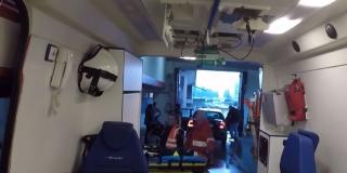 Un muncitor din Baia Mare a ajuns la spital cu arsuri grave, după ce cazanul în care se topea metalul i-a explodat în faţă