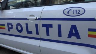 Poliţist din Teleorman anchetat pentru că vindea cătușe din magazia poliţiei
