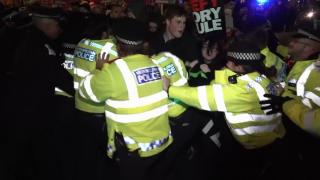 Protest cu scandal după victoria lui Boris Johnson în alegerile din Marea Britanie