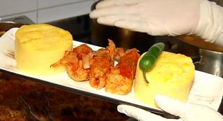 Masa de Crăciun, la un telefon distanță