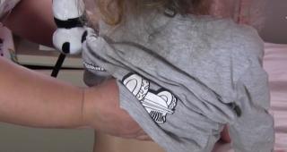 Copiii îmbrăcați prea gros, mai predispuși virozelor respiratorii