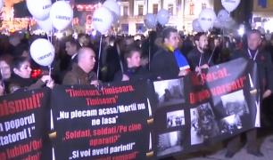 Peste 1000 de oameni au participat la un marş impresionant în memoria victimelor Revoluţiei