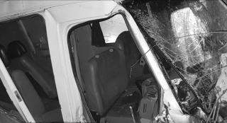 Accident cu doi morţi şi şapte răniţi în Neamţ, produs din cauza lipsei de experienţă a şoferului