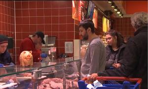 Românii au făcut maraton de cumpărături în Ajunul Crăciunului