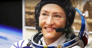 O astronaută americană a intrat în istorie, după 298 de zile petrecute în spațiu