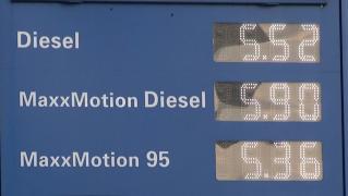 Benzina şi motorina s-au ieftinit în prima zi a lui 2020