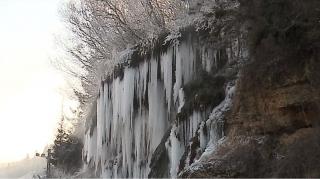 Cascada termală de la Toplița, monument al naturii (Video)