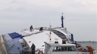 Sezonul estival, în pericol din cauza oilor moarte în accidentul naval din portul Midia