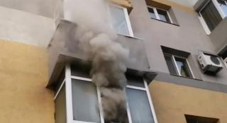 Incendiu într-un bloc din Slatina. 22 de persoane au fost evacuate din calea flăcărilor