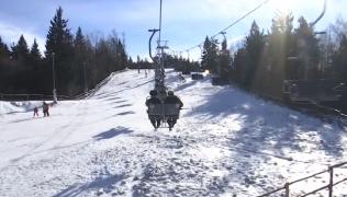 Iarnă cu zăpadă artificială pe pârtiile de schi din Maramureş