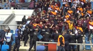 Bătaie generală la meciul de handbal SCM Craiova - Rapid (Video)