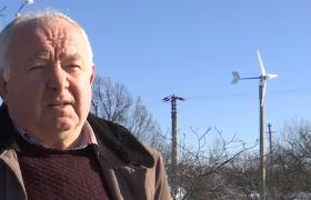 Un maramureşean şi-a redus la zero factura la electricitate cu ajutorul unei eoliene