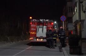 Explozie într-un bloc din Fieni, Dâmbovița. Un bărbat a suferit răni grave