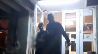 Un bărbat din Gorj a profanat mormântul unui tânăr pentru bani de țigări și alcool