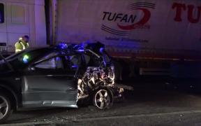 Două femei au avut parte de un sfârşit cumplit, după ce au fost lovite de mai multe maşini