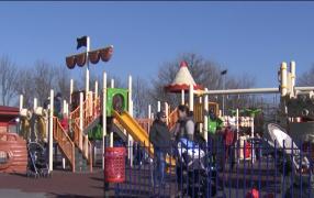 Locurile de joacă, arhipline în ciuda recomandărilor antigripale ale medicilor