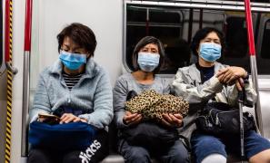 Noul coronavirus a făcut 41 de morți în China. În orașele în carantină, oamenii cad pe stradă