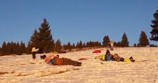 Mica Unire, sărbătorită de turişti pe pârtii, la schi sau la un pahar de vin fiert