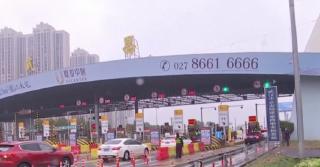 China declară război virusului ucigaș. 56 de milioane de oameni sunt în carantină