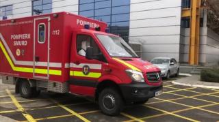 O stewardesă venită de la Varşovia a intrat în contact cu doi bolnavi infectaţi cu coronavirus