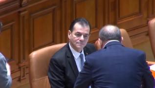 Emoții pentru Ludovic Orban. PSD mai are nevoie de 4 voturi pentru a dărâma Guvernul
