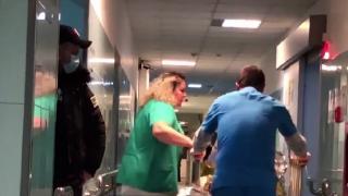 Un bărbat gelos din Botoșani și-a stropit iubita cu benzină și i-a dat foc