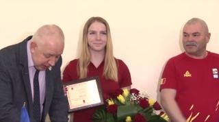O adolescentă din Prahova, prima româncă de "aur" la monobob