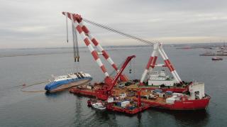 Operațiunea de ridicare a navei răsturnate cu oi la Midia a eşuat. Vasul are mai multe punți nedeclarate