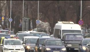 Noua lege a ridesharingului a majorat tarifele pentru cei care apelează la aplicaţii de specialitate