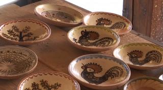 "Ceramica de Horezu", fabricată în China. Diferenţa între original şi fals