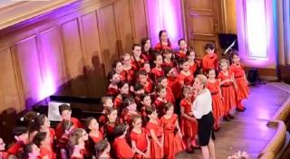 Dirijoarea Corului de Juniori al Operei Naționale din Iași, lăsată pe drumuri. Postul său a fost desființat