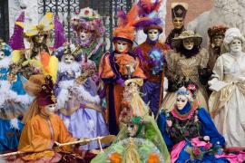 Cum se distrează românii la Carnavalul de la Veneția