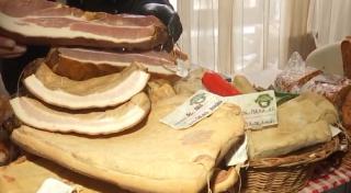 Festivalul slăninei, raiul gurmanzilor de la băile Tușnad