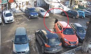 Bărbat din Suceava, filmat în timp ce se plimbă prin oraș cu o pușcă în mână