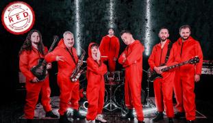 Trupa No stress, reinterpretări pline de emoție și energie