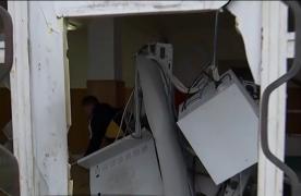 Hoţii care au aruncat în aer două bancomate, căutaţi în întreaga ţară